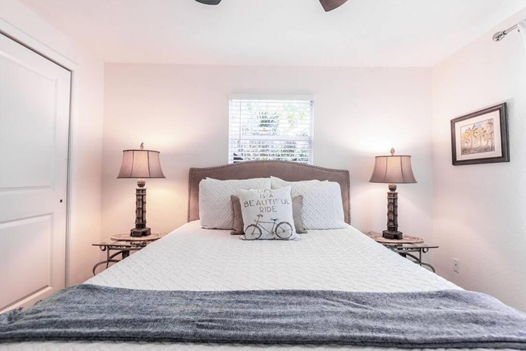 Your Tranquil Escape Is Found Directly On The Beach At The Serenity Beach Condo. Siesta Key Ngoại thất bức ảnh